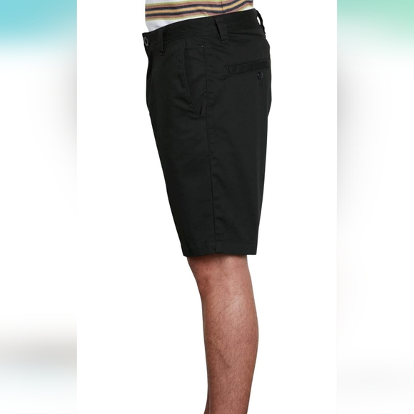 Volcom Shorts - Picture 4 of 12
